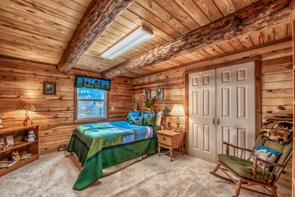 Guest bedroom #2.