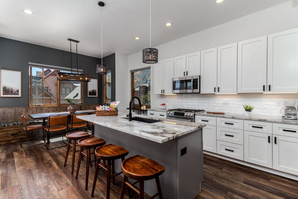 Chef's Kitchen.