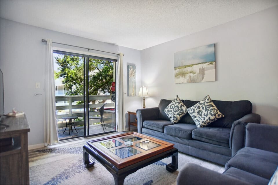 Large balcony door for lots of natural light