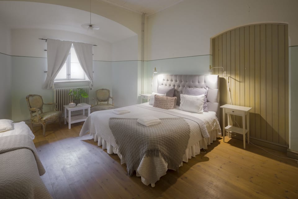 Economy Triple Room | Individually decorated, free cribs/infant beds, free WiFi, bed sheets