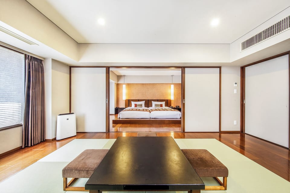 [Luxury Room] Twin beds / 54.1 sqm, Non Smoking | Premium bedding, down comforters, in-room safe, WiFi (free)
