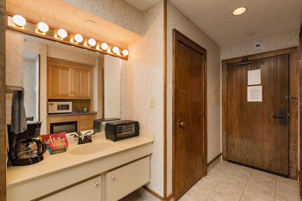 Kitchenette