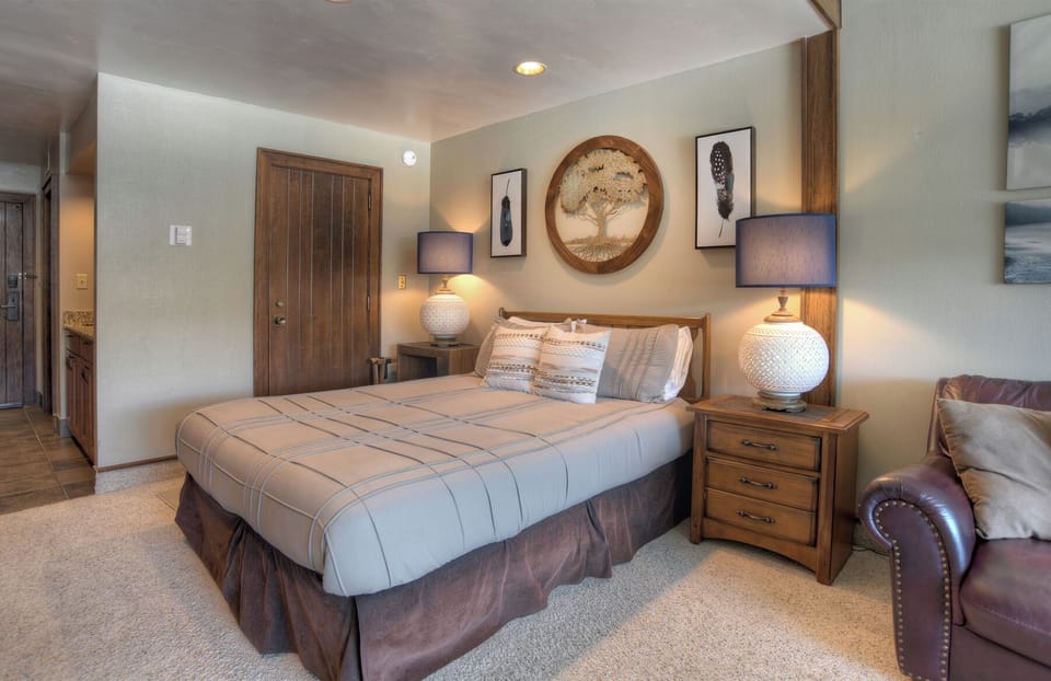 Queen Bed on Main Level
