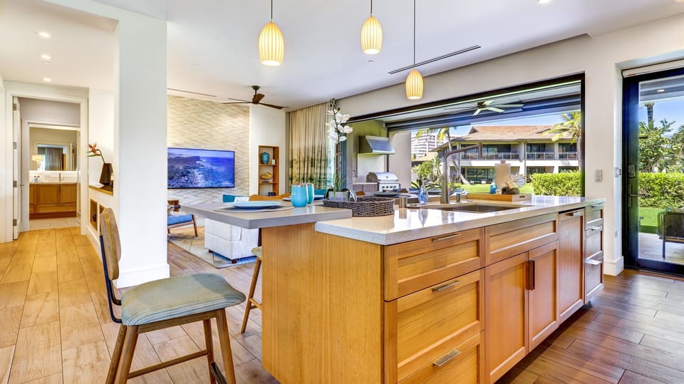 Fully Stocked Kitchen