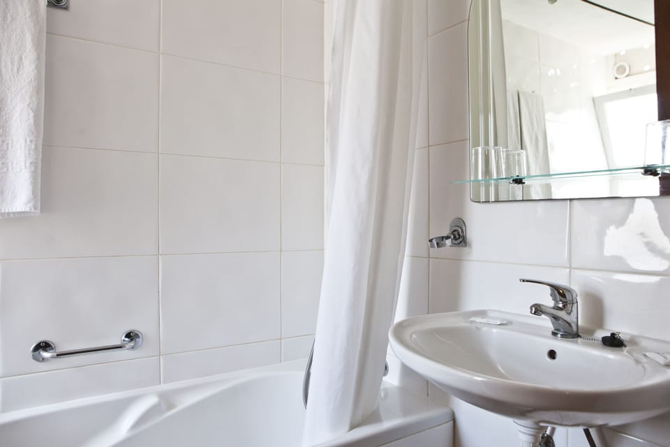 Residencial Colombo Bed and Breakfast in Funchal