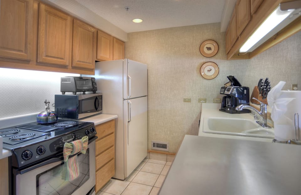 Full Kitchen