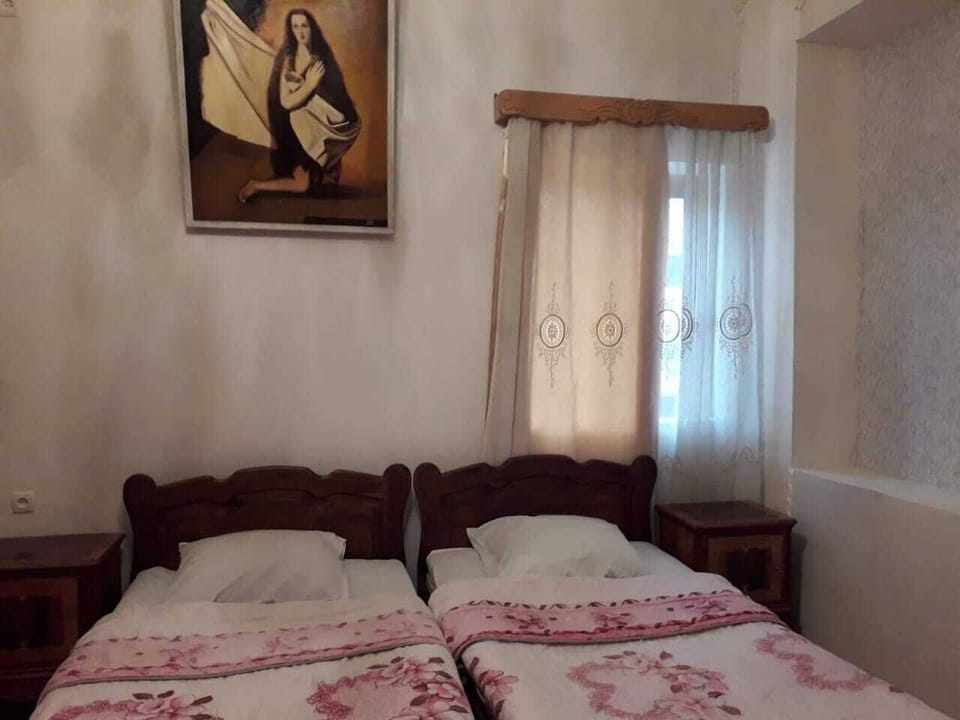 Standard Triple Room | Laptop workspace, blackout drapes, soundproofing, iron/ironing board