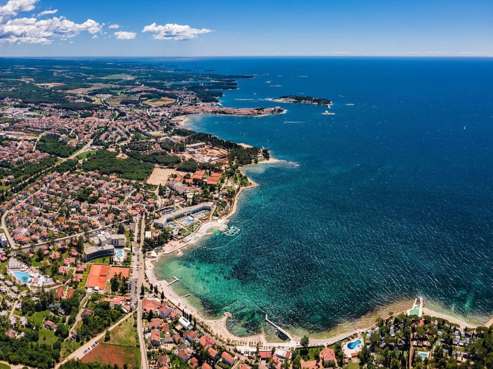 Water, Sky, Water Resources, Cloud, Azure, Blue, Coastal And Oceanic Landforms, World, Beach