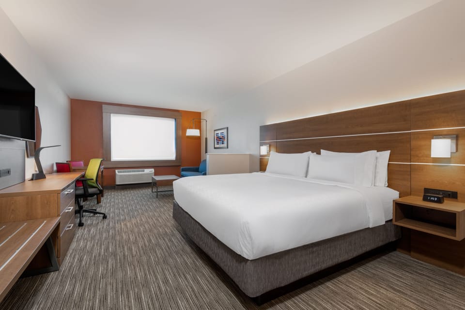 1 bedroom, in-room safe, desk, laptop workspace