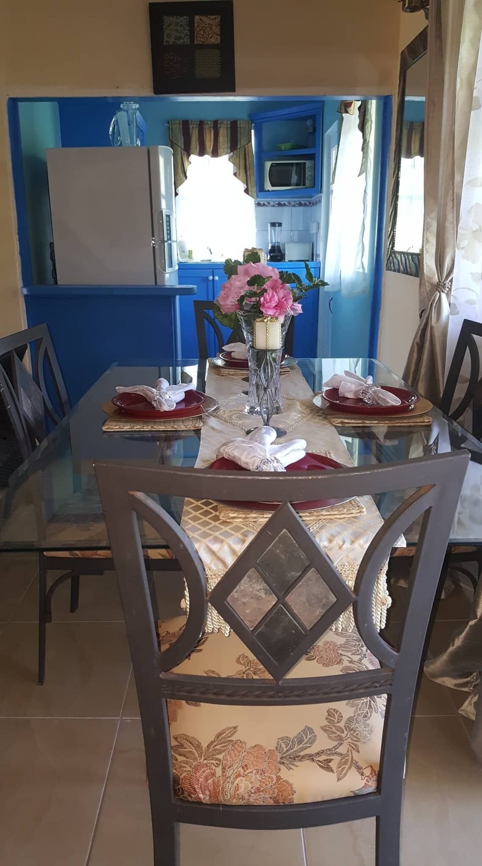 Dinning Table