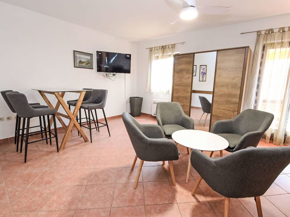 Furniture, Table, Picture Frame, Chair, Wood, Window, Architecture, Interior Design, Flooring, Floor