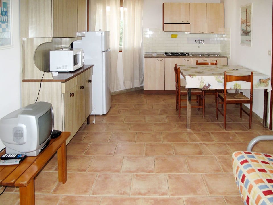 Room, Floor, Property, Major Appliance, Furniture, Building, Flooring, Tile, Hardwood, Interior Design