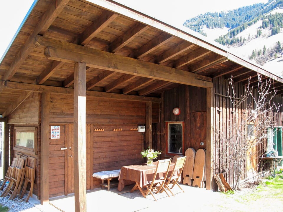 Property, Building, House, Log Cabin, Roof, Room, Home, Wood, Siding, Cottage