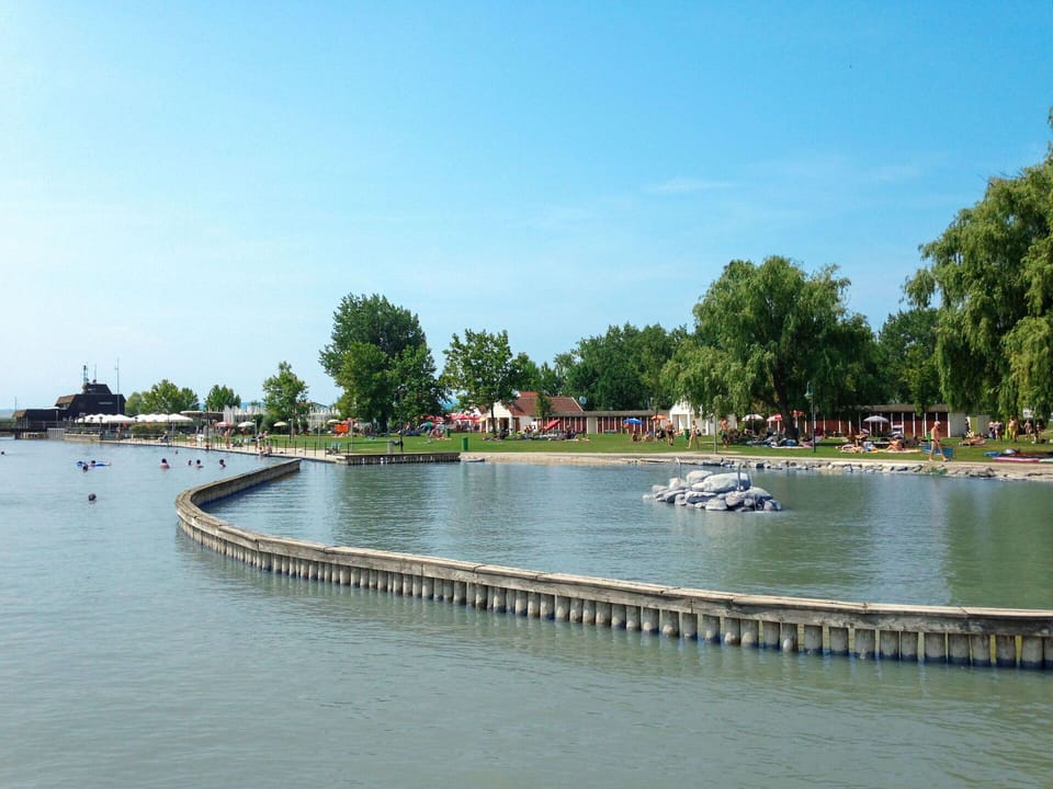 Water, Sky, Plant, Tree, Watercraft, Lake, Coastal And Oceanic Landforms, Boats And Boating--Equipment And Supplies, Watercourse, Boat