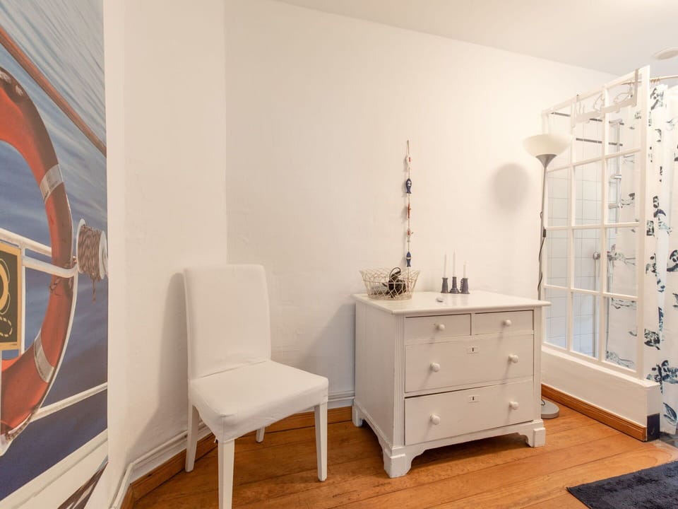 Furniture, Cabinetry, Building, Product, Wood, Drawer, House, Flooring, Interior Design, Floor