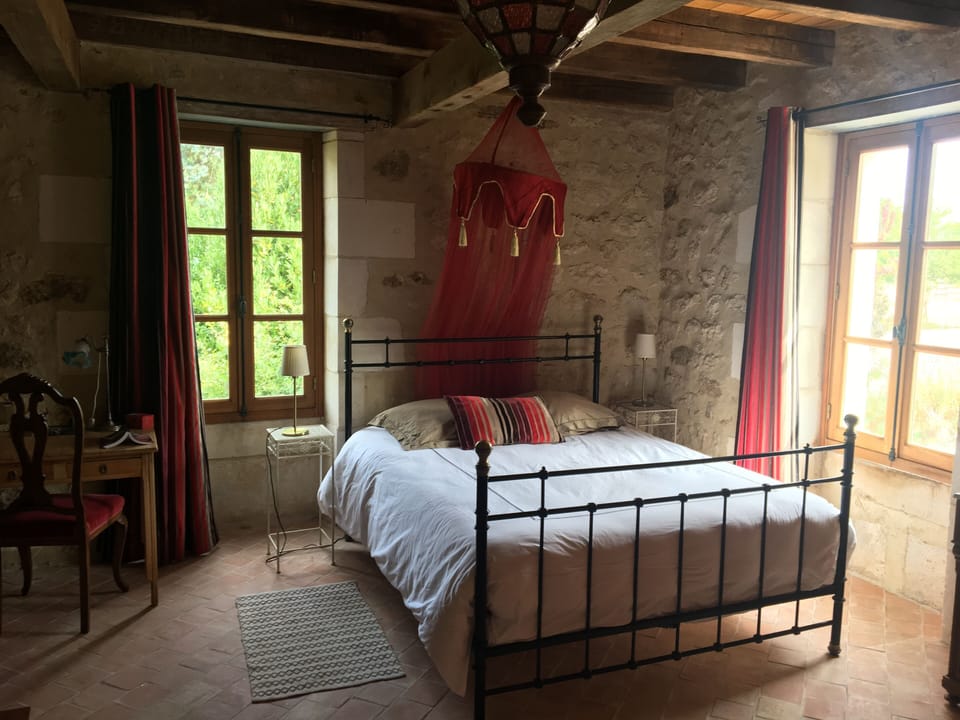 Double Room (Pierre Loti) | Individually decorated, individually furnished, cribs/infant beds