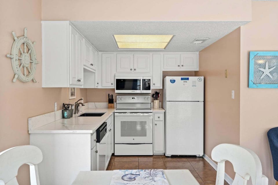Private kitchen.