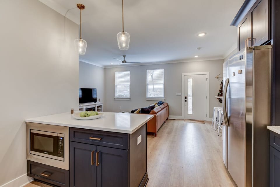 kitchen/ living room 