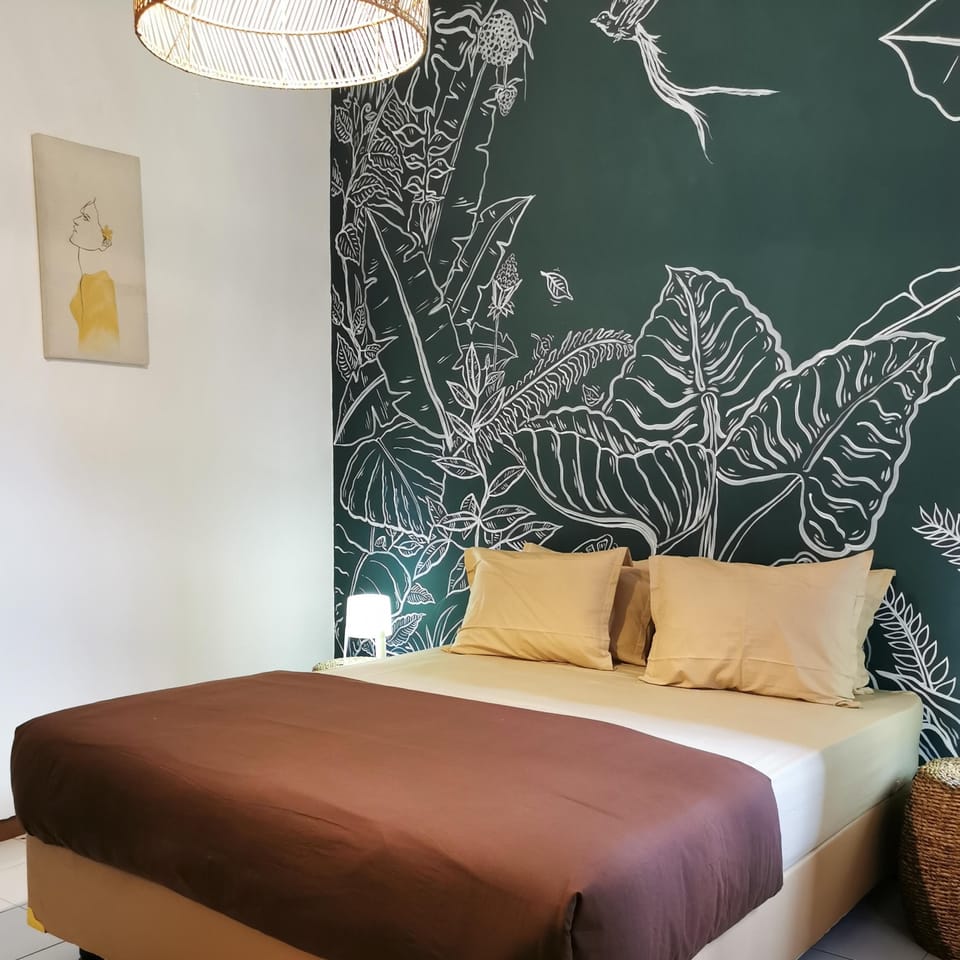 Deluxe Double Room | Free WiFi, bed sheets