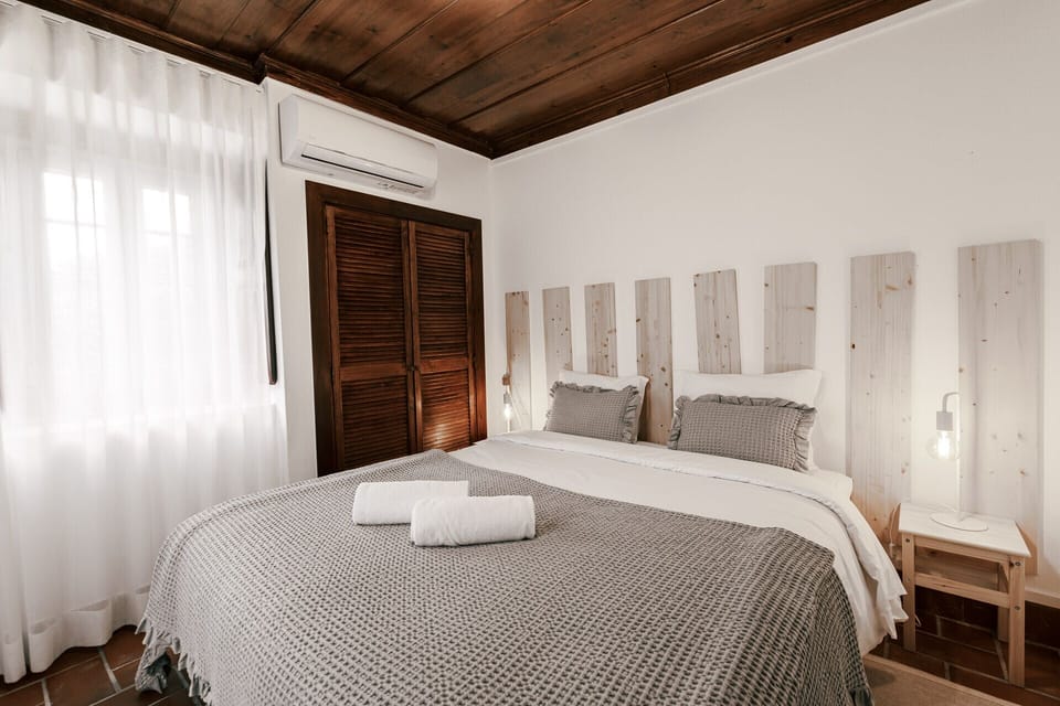 Premium Villa | Free WiFi, bed sheets