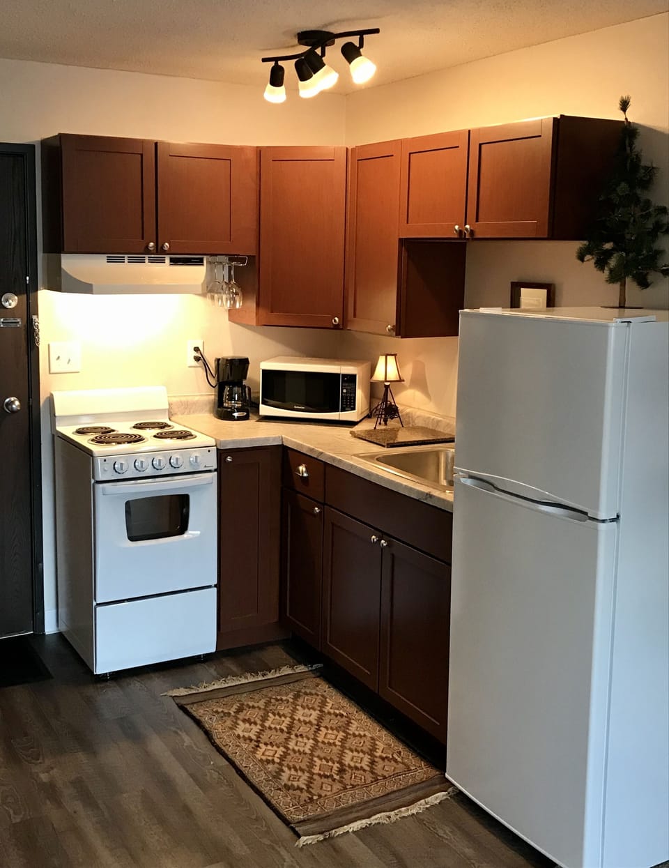 Total kitchen remodel in 2020. Kitchen comes stocked with pots, plates, & more.