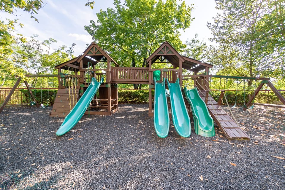 Riverstone Playground 