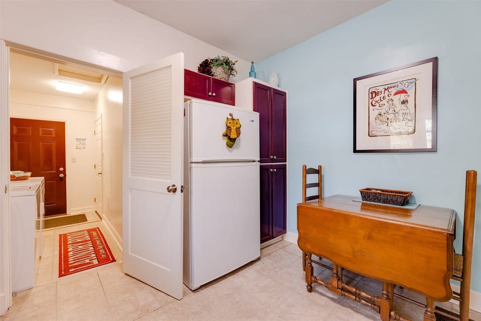 Modern, updated kitchen is ready to keep and prepare food.