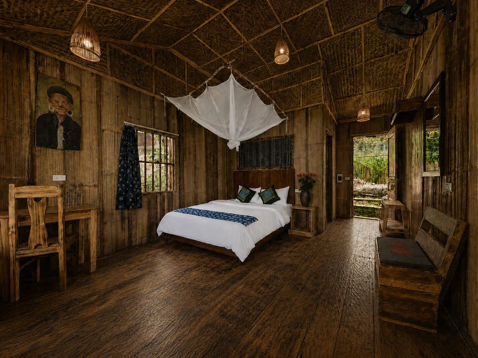 Premium bedding, down comforters, desk, laptop workspace