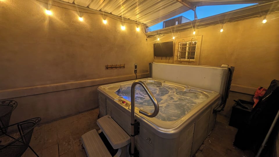Indoor spa tub