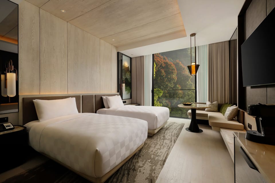 Hillside Studio Double Queen | Premium bedding, in-room safe, laptop workspace, iron/ironing board