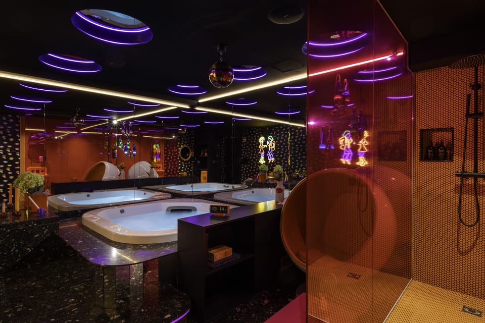 Double Room with Spa Bath Access 1 hour | Premium bedding, pillowtop beds, minibar, in-room safe