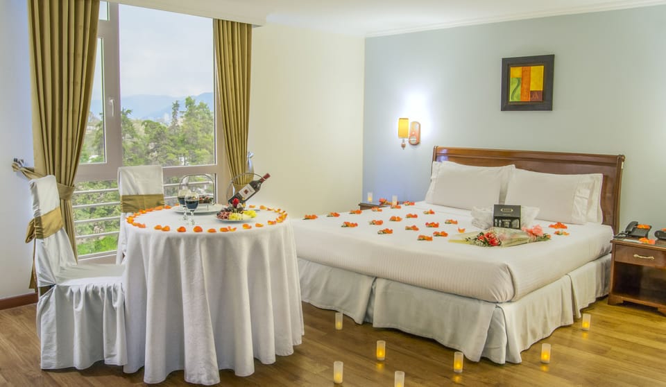 Superior Double Room, Jetted Tub | 1 bedroom, in-room safe, desk, soundproofing