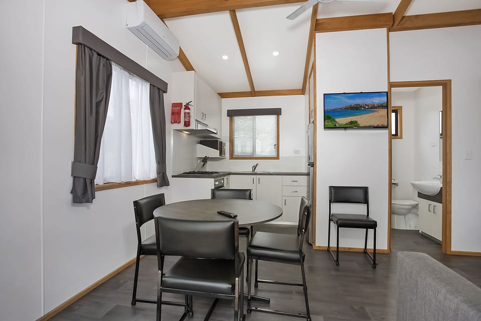 Deluxe Cabin, 2 Bedrooms | Premium bedding, down comforters, desk, iron/ironing board