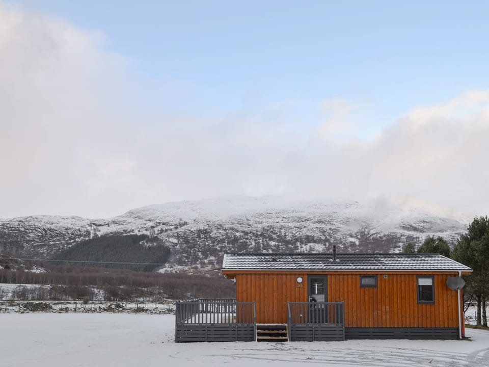 Outstanding holiday home in a beautiful location | The Den - Invernahavon, Invernahavon, near Newtonmore