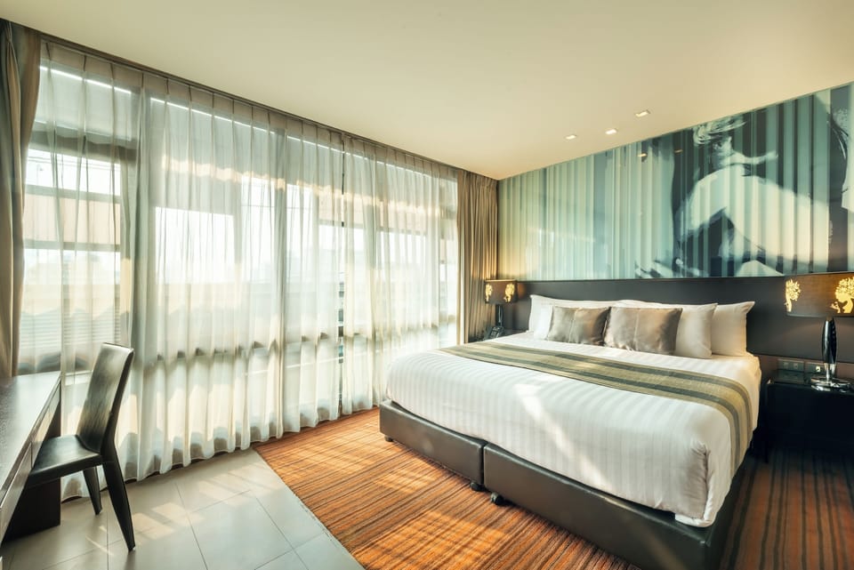 Deluxe Room | In-room safe, blackout drapes, iron/ironing board, free WiFi