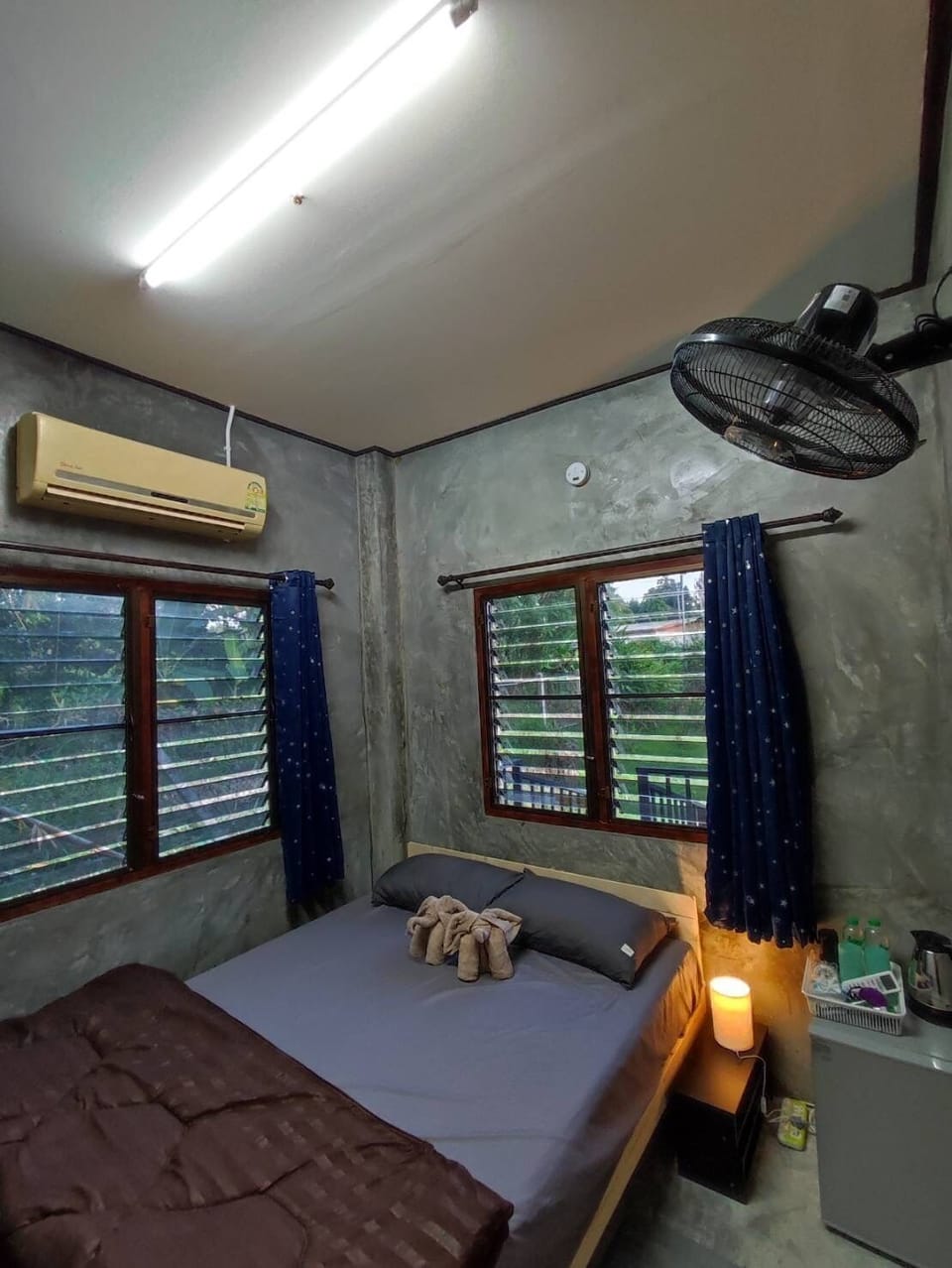 Basic Bungalow | Hypo-allergenic bedding, free minibar items, individually decorated