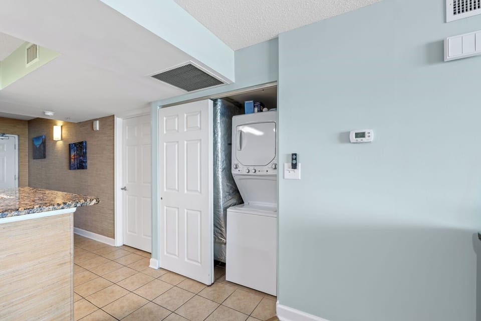 full stack washer and dryer 