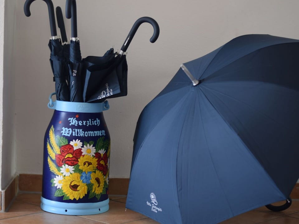 Drinkware, Material Property, Shade, Bottle, Electric Blue, Umbrella, Fashion Accessory