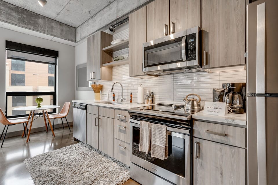 The building is surrounded by amazing restaurants. And if you like, cook up a storm in this fully stocked kitchen!