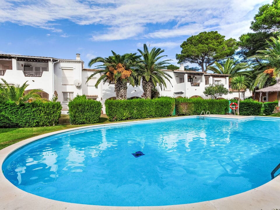 Blue, Swimming Pool, Resort, Leisure, Eco Hotel, Shade, Hotel, Hacienda, Vacation