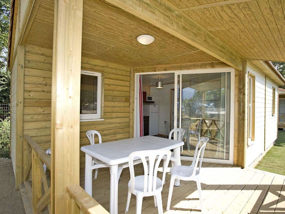 Property, Building, House, Room, Cottage, Real Estate, Furniture, Home, Porch, Interior Design