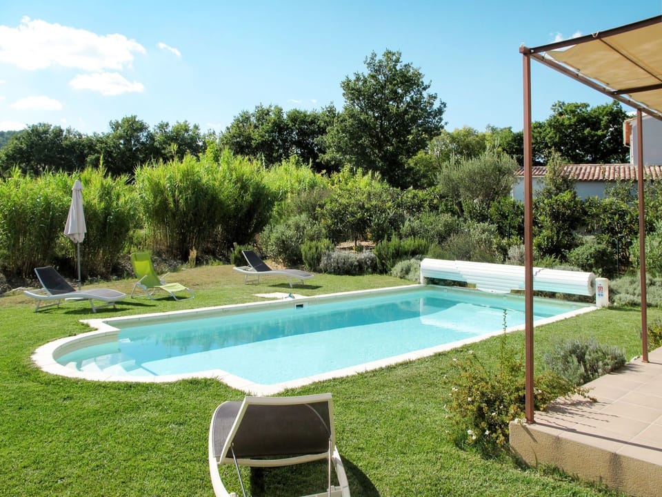 Swimming Pool, Property, Backyard, Grass, Real Estate, Yard, Leisure, House, Home, Shade