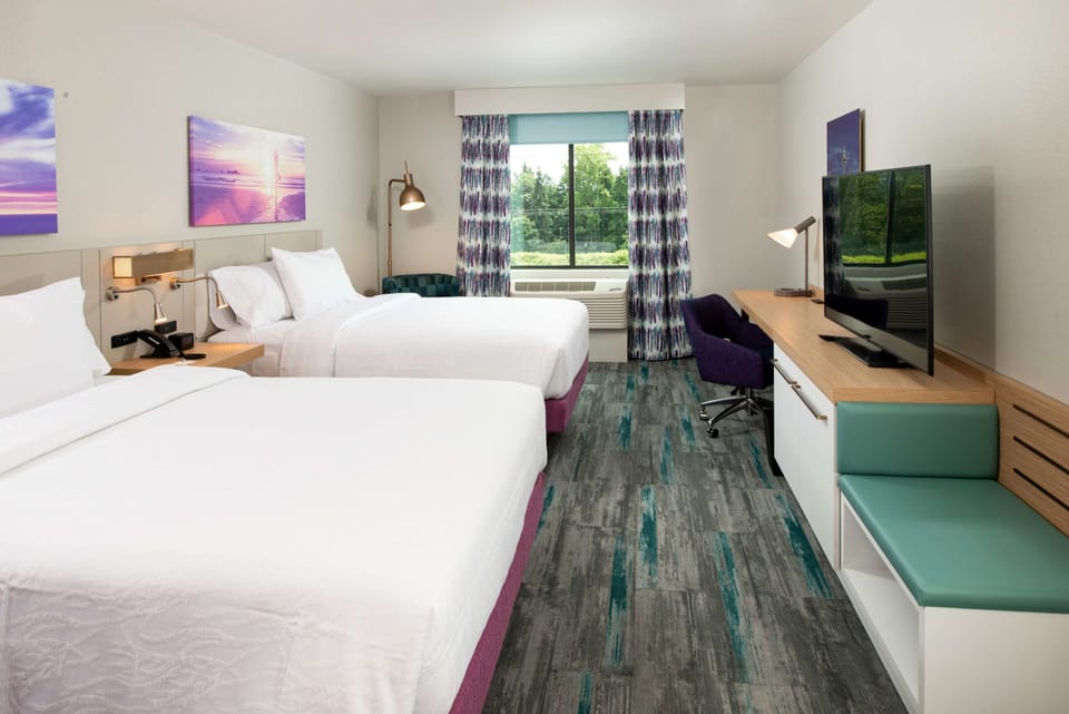 Hypo-allergenic bedding, desk, laptop workspace, free WiFi
