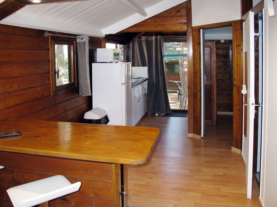 Room, Building, Property, Furniture, Hardwood, House, Floor, Interior Design, Table, Door