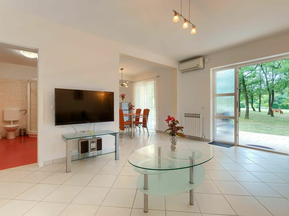 Property, Interior Design, Hall, Building, Table, Floor, Flooring, Living Room, Wood, Hardwood