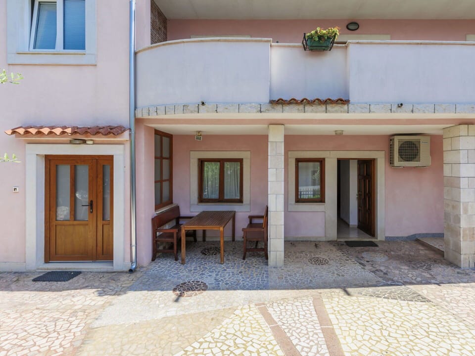 Window, Building, Door, Wood, Interior Design, Flooring, Road Surface, Plant, Chair, Floor