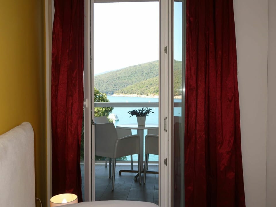 Property, Furniture, Window, Building, Textile, Curtain, Door, Interior Design, Shade