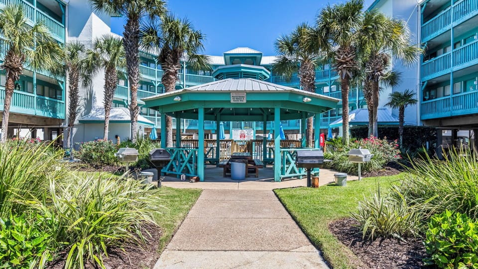 Sea Breeze  - Gazebo Picnic Area