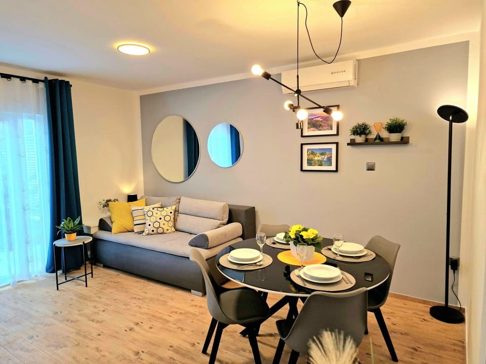 Furniture, Table, Property, Couch, Blue, Chair, Interior Design, Window, House, Floor
