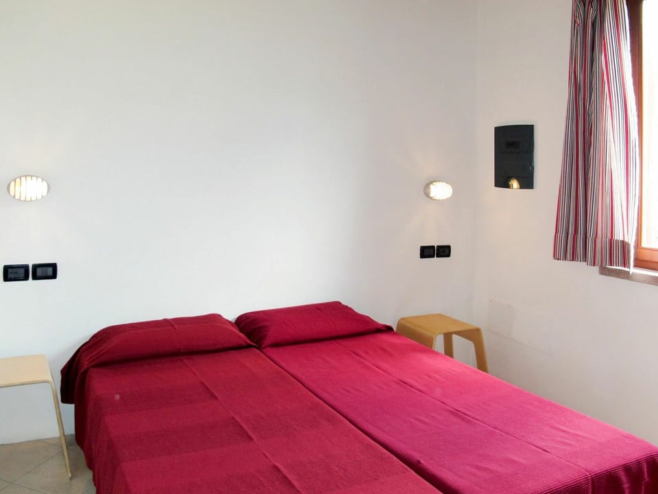 Furniture, Comfort, Building, Wood, Shade, Lighting, Bed, Bed Frame, Floor, Flooring